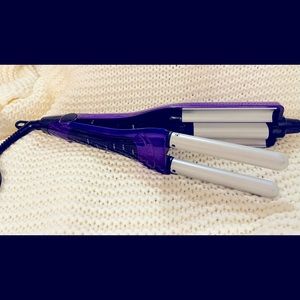 Bed Head A Wave We Go Hair Crimper